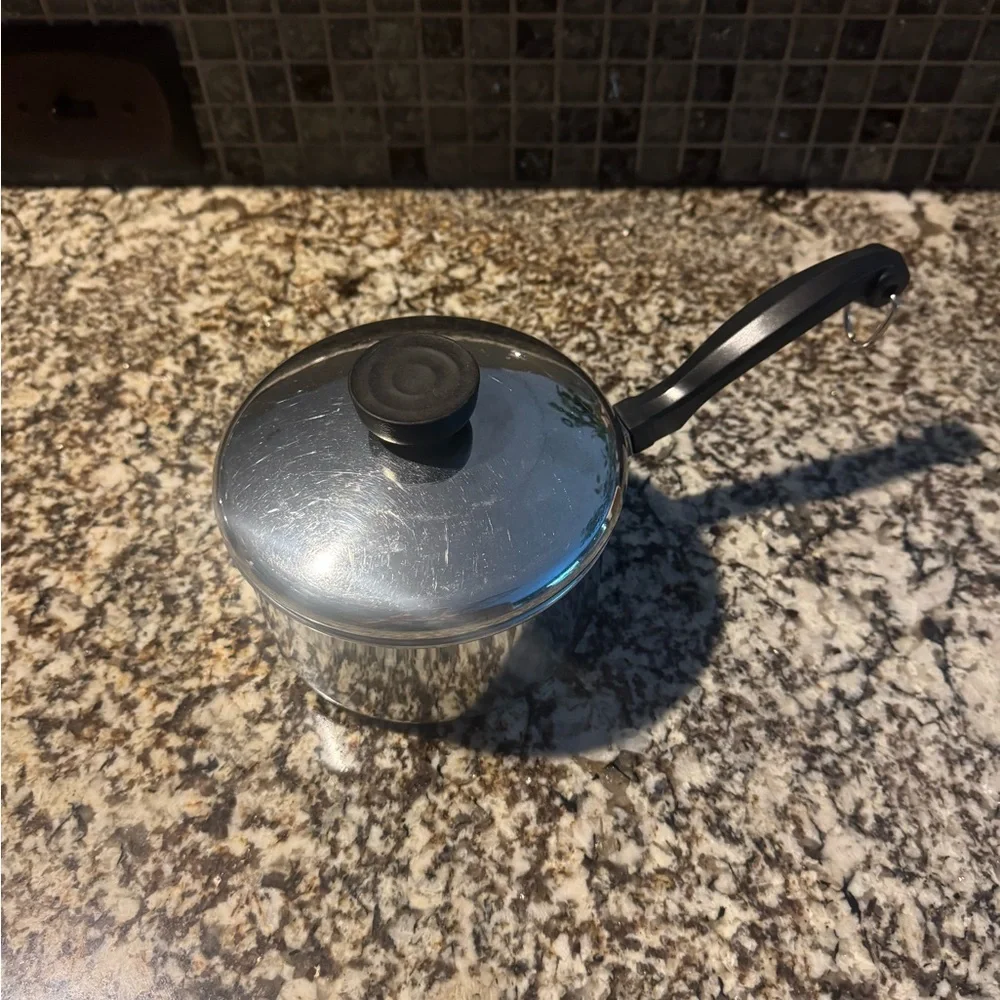 FARBERWARE 1Qt Stainless Steel Saucepan w Lid Stainless Pot Made in USA Vintage